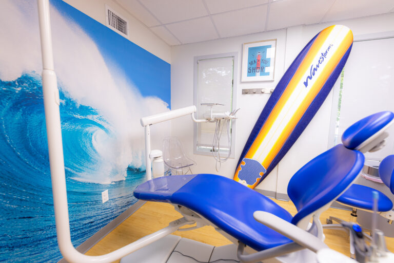 Pediatric Dentist In Cherry Hill, Nj 11 A Treatment Chair With An Ocean Mural At Our South Jersey Pediatric Dentist Office In Cherry Hill